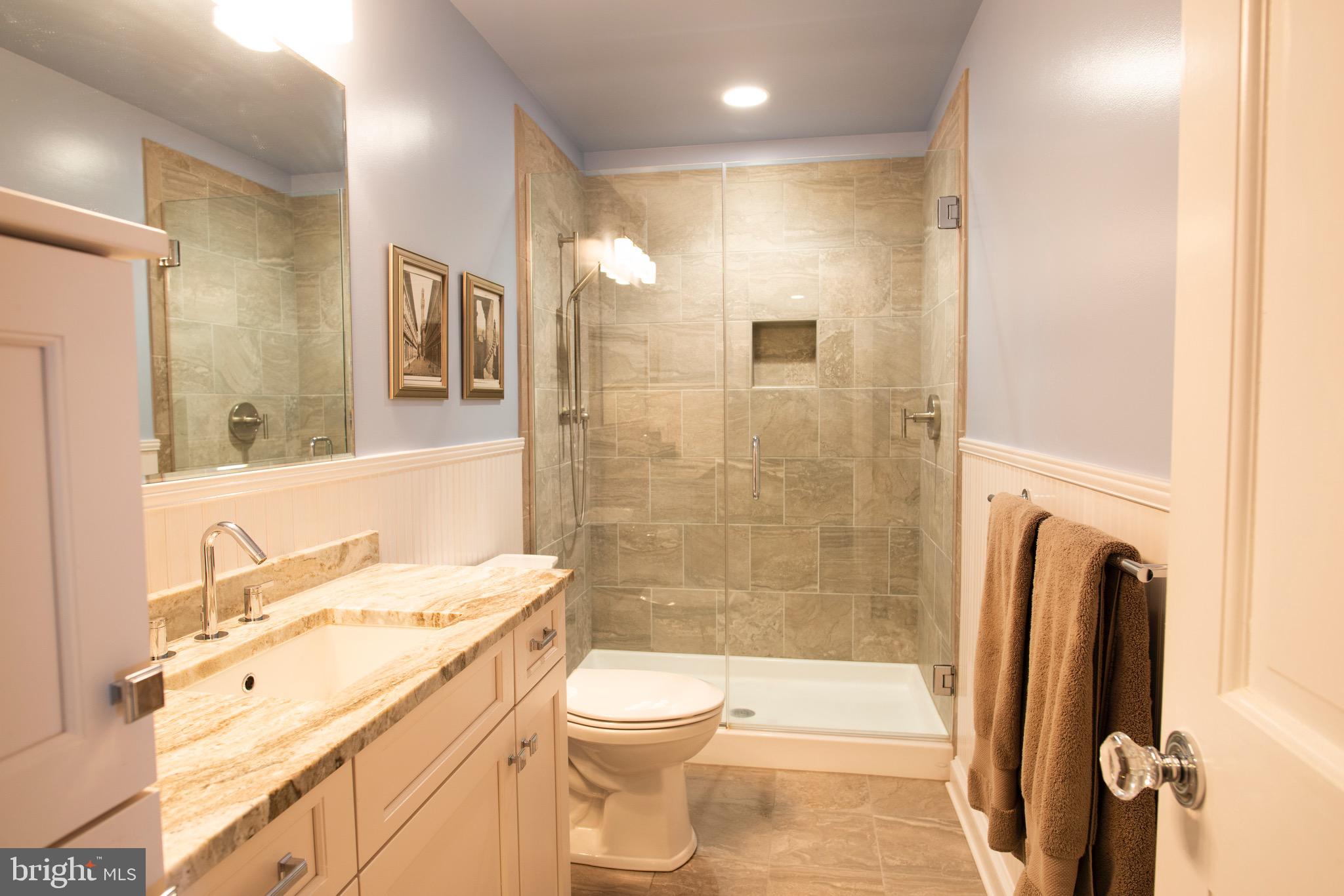 DEVON HILL - Residential