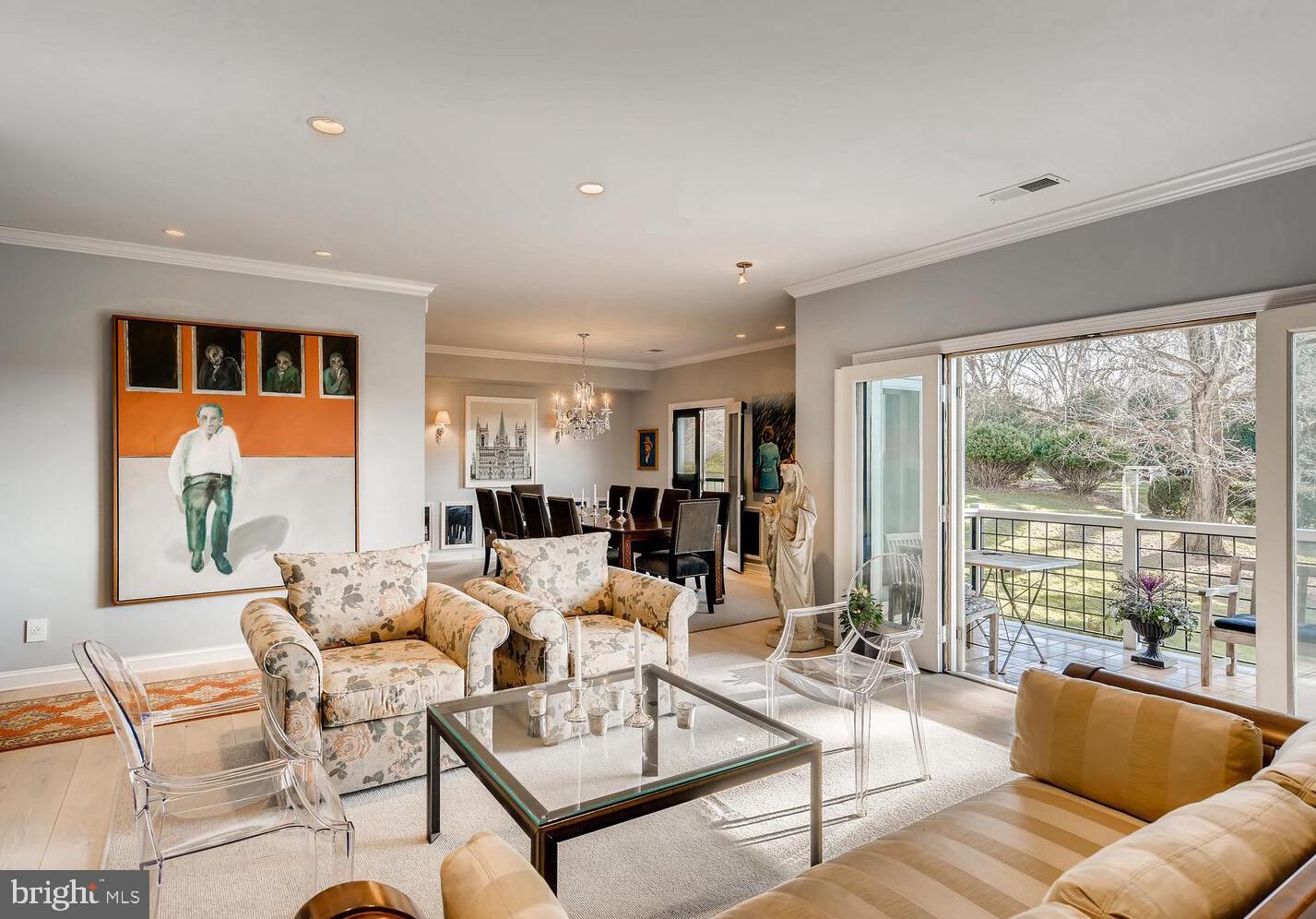 DEVON HILL - Residential