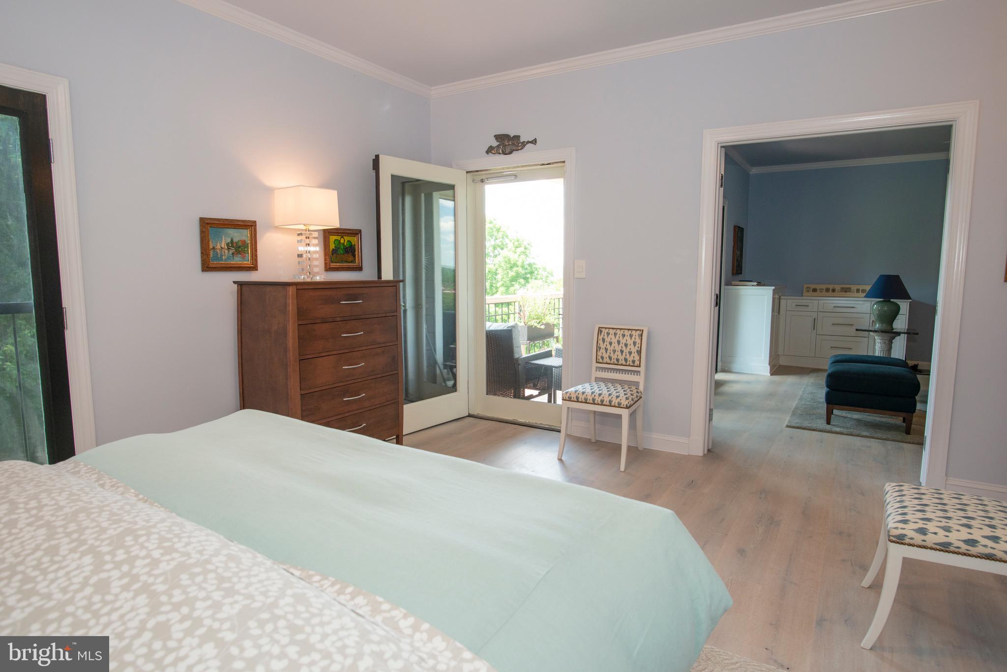 DEVON HILL - Residential