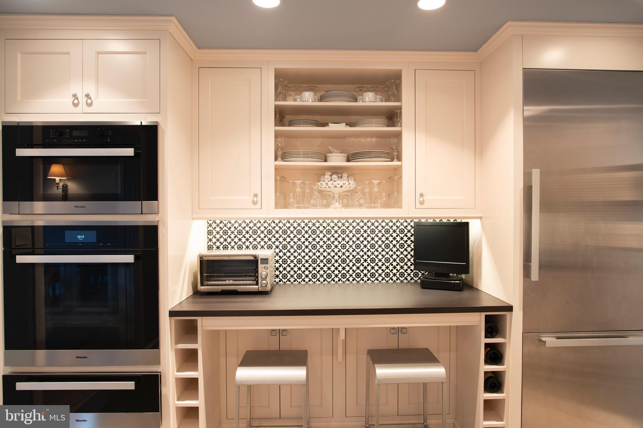 DEVON HILL - Residential