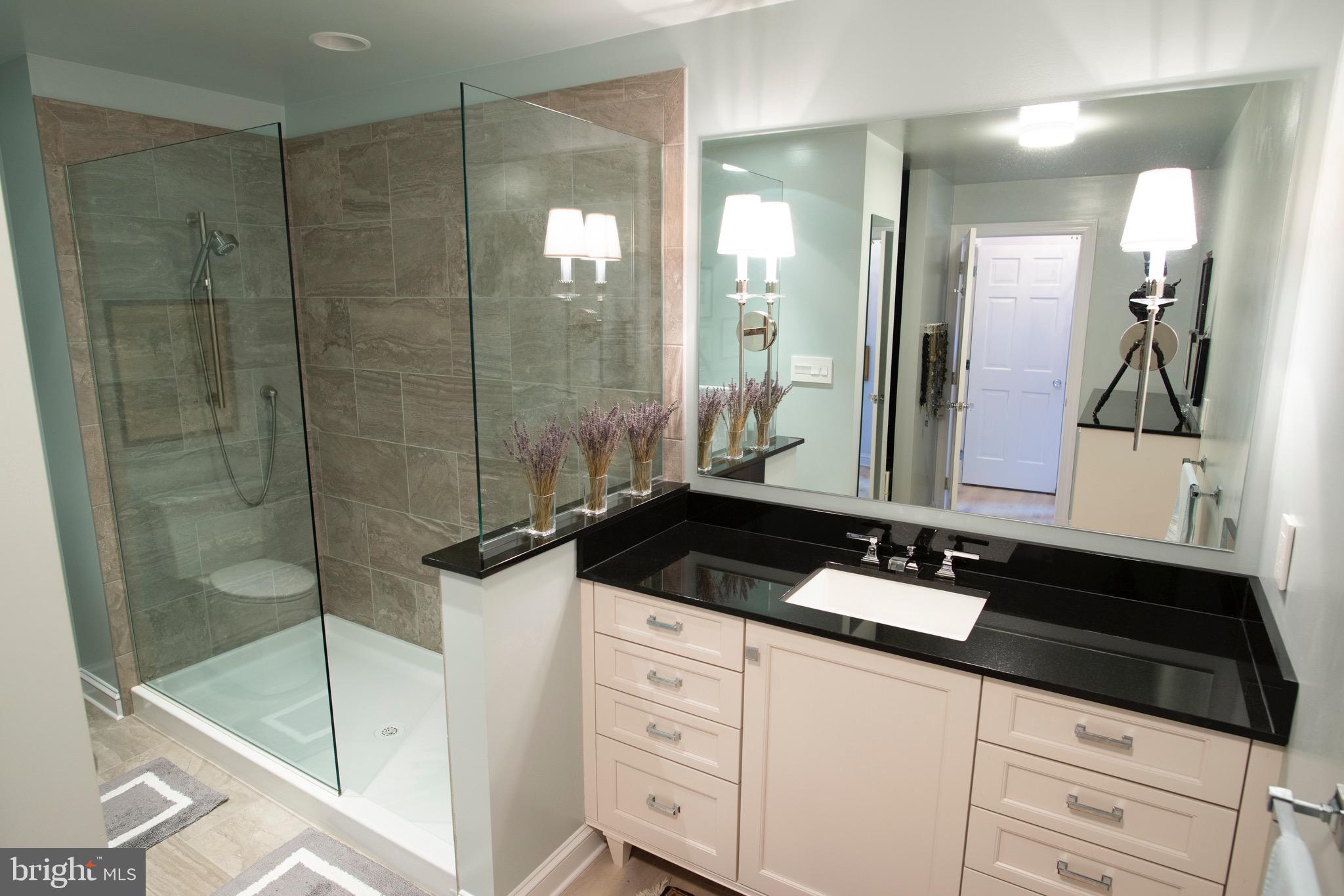 DEVON HILL - Residential