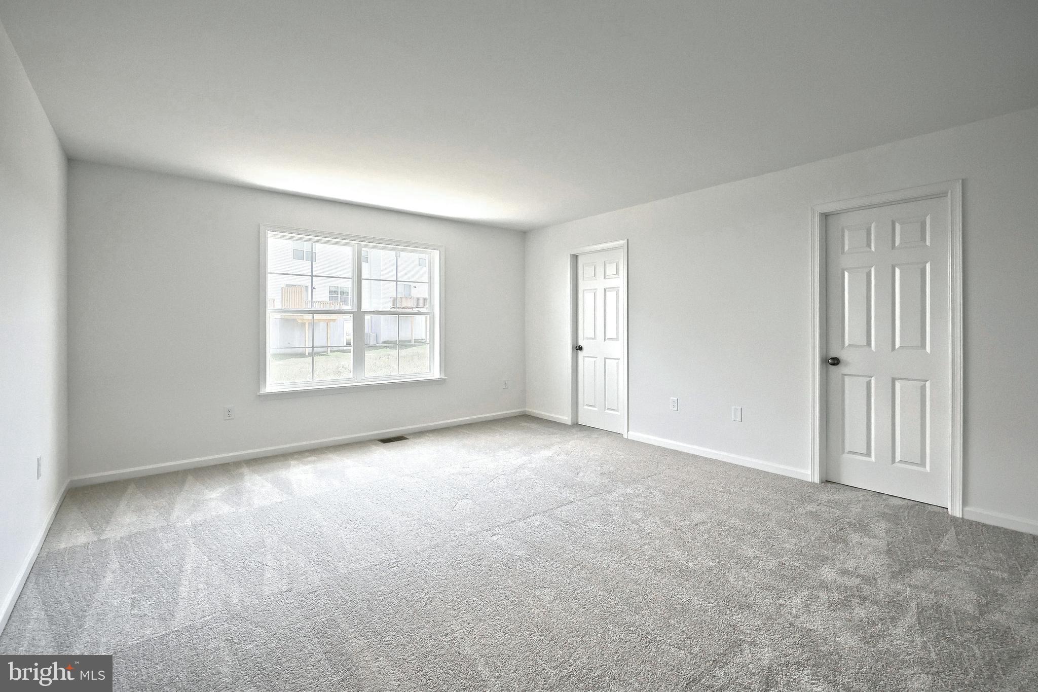 THE TOWNES AT BRIAR CREEK - Residential