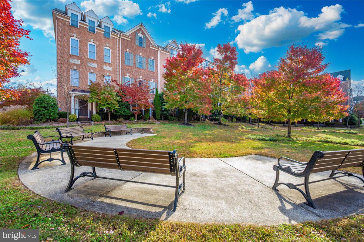 HIDDEN CREEK - Residential