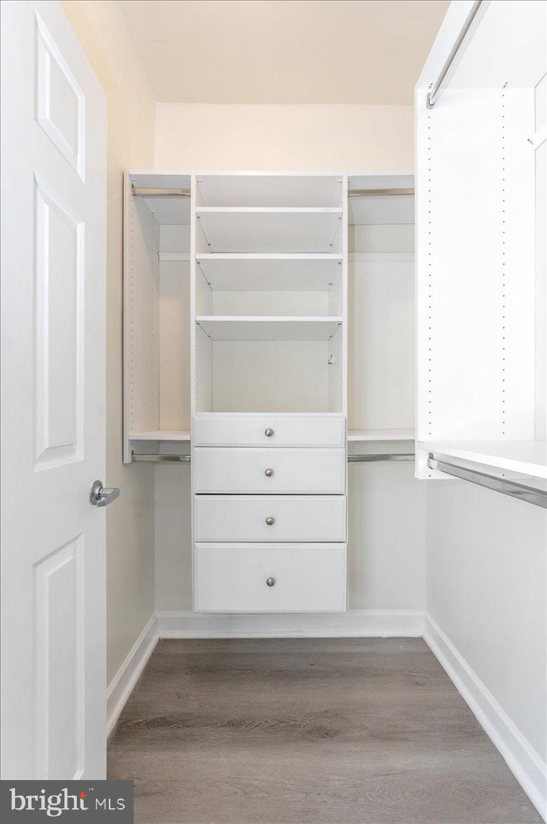 HIDDEN CREEK - Residential