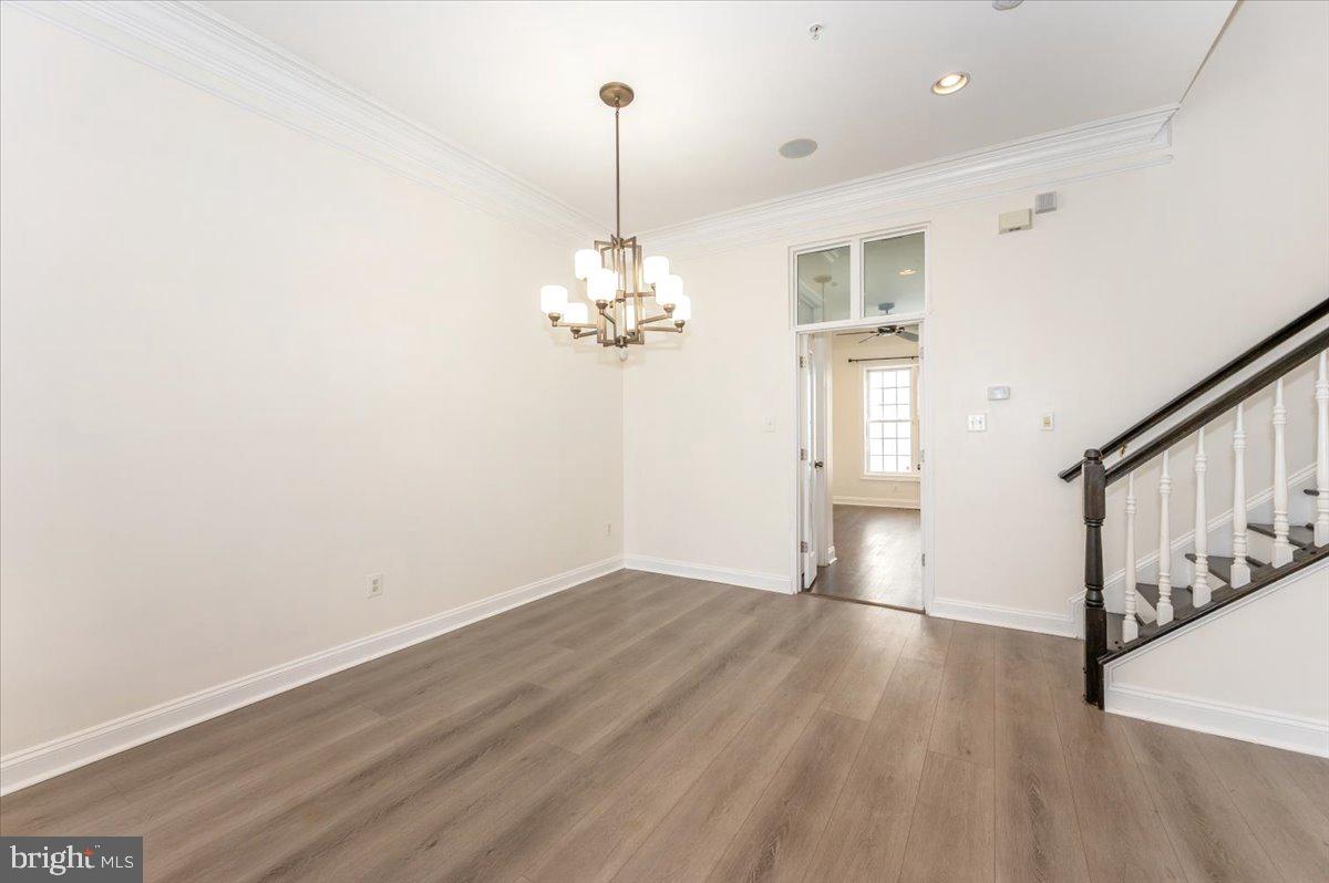 HIDDEN CREEK - Residential