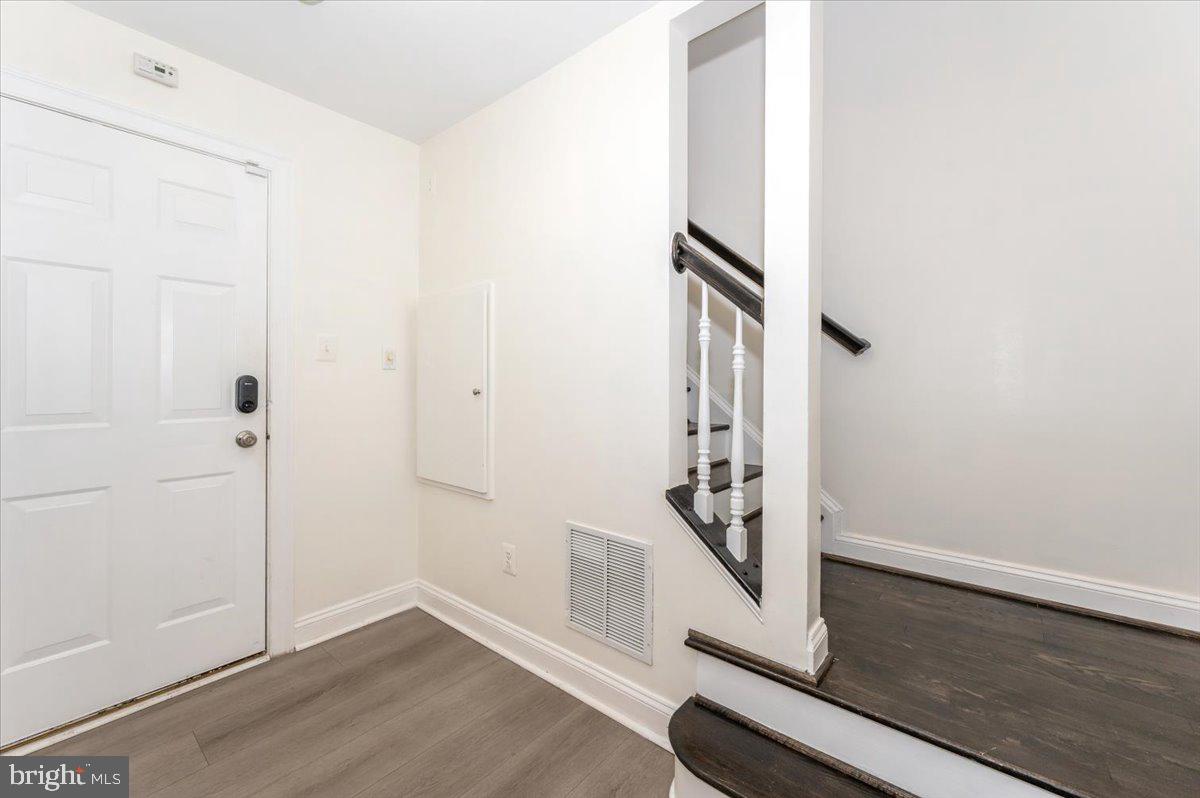 HIDDEN CREEK - Residential