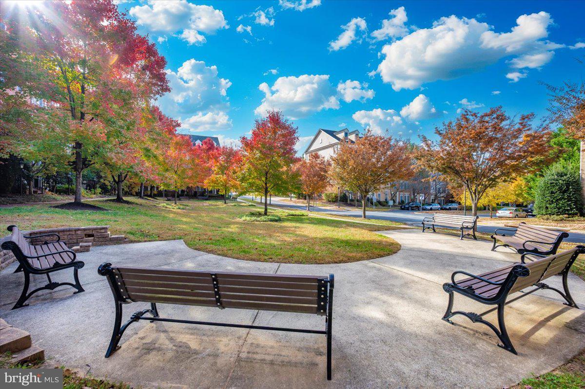 HIDDEN CREEK - Residential