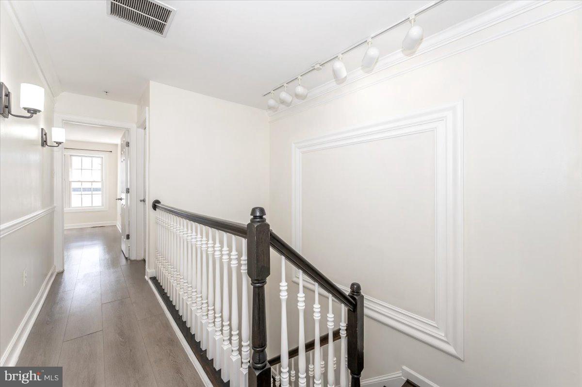 HIDDEN CREEK - Residential