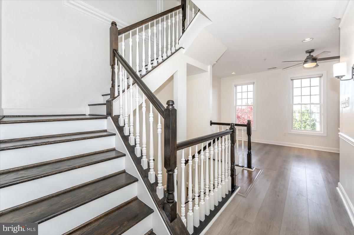 HIDDEN CREEK - Residential