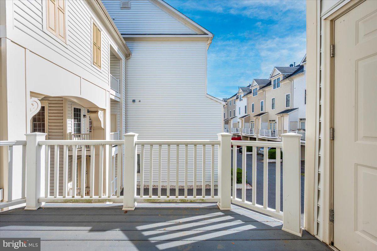 HIDDEN CREEK - Residential