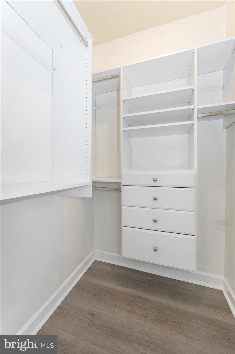 HIDDEN CREEK - Residential