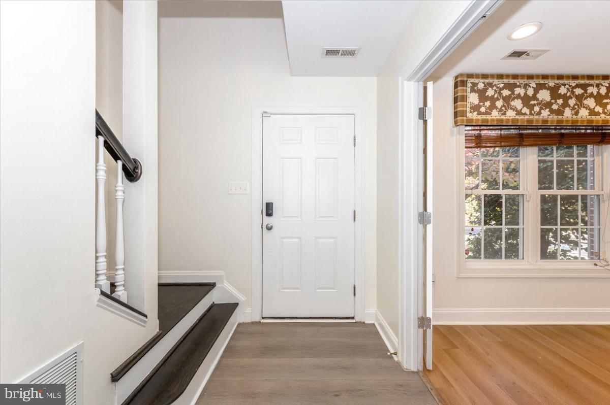 HIDDEN CREEK - Residential