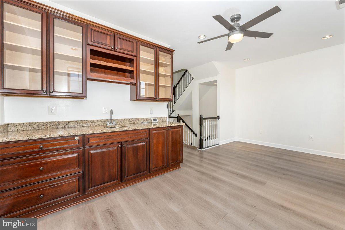 HIDDEN CREEK - Residential