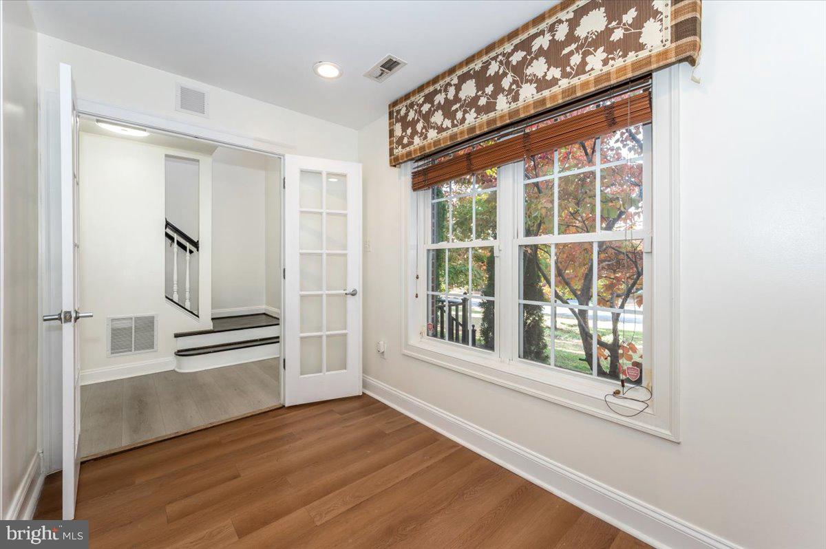 HIDDEN CREEK - Residential