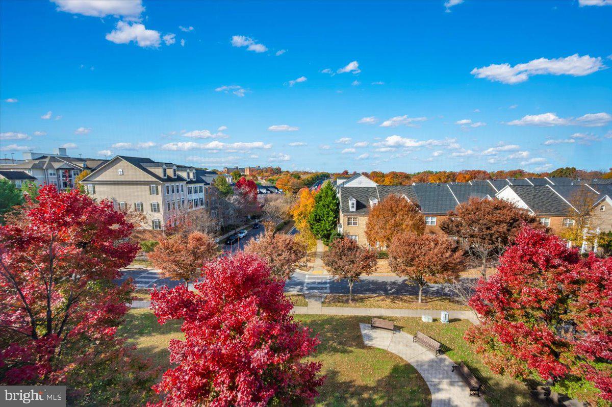 HIDDEN CREEK - Residential