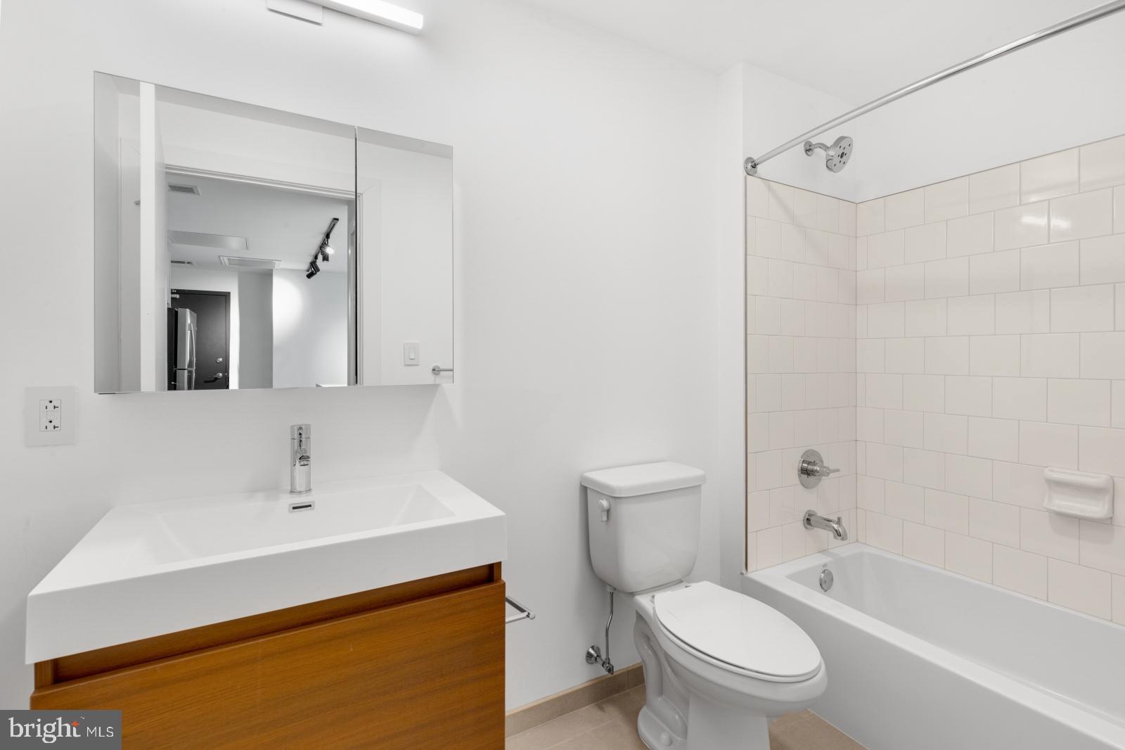 SPRING GARDEN - Residential Lease