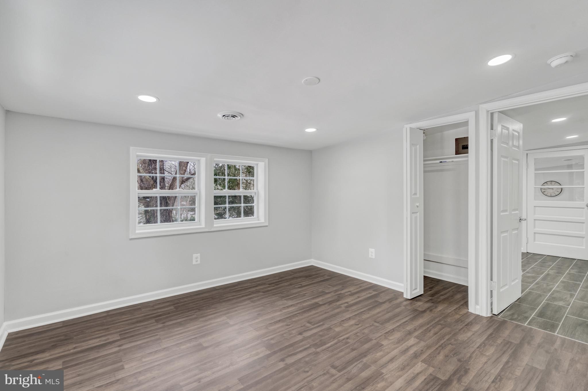 BUNKER HILL - Residential