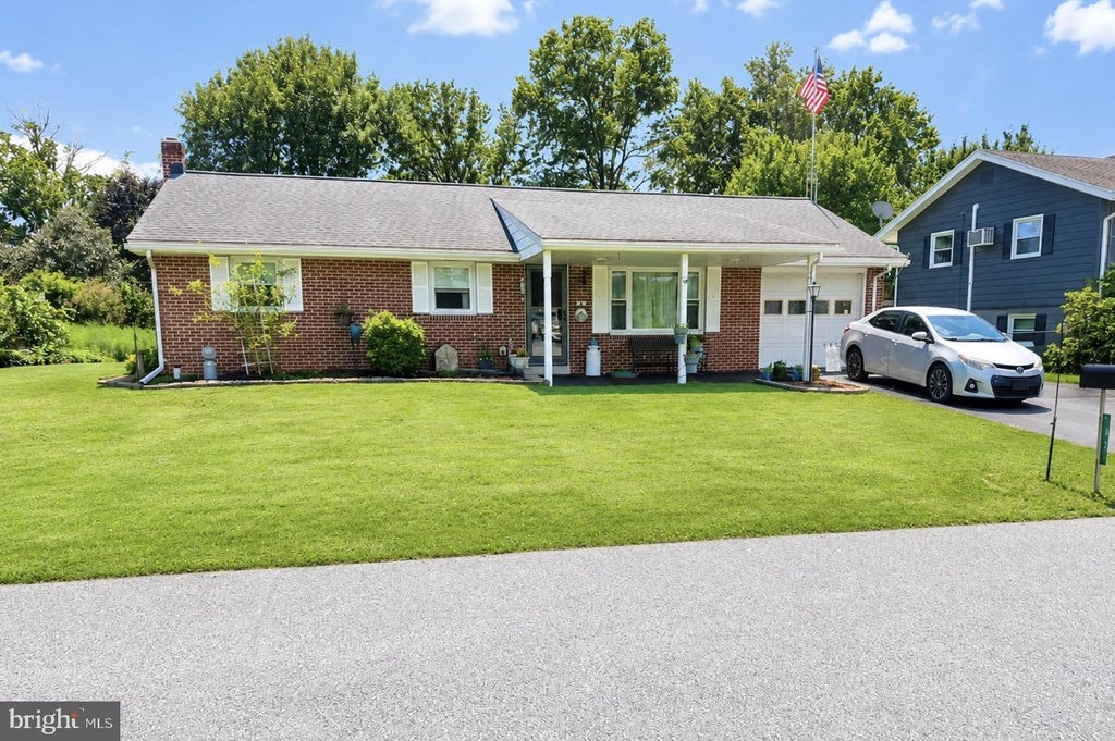 Photo of 43 Marie Avenue, MANHEIM, PA 17545 (MLS # PALA2094152)