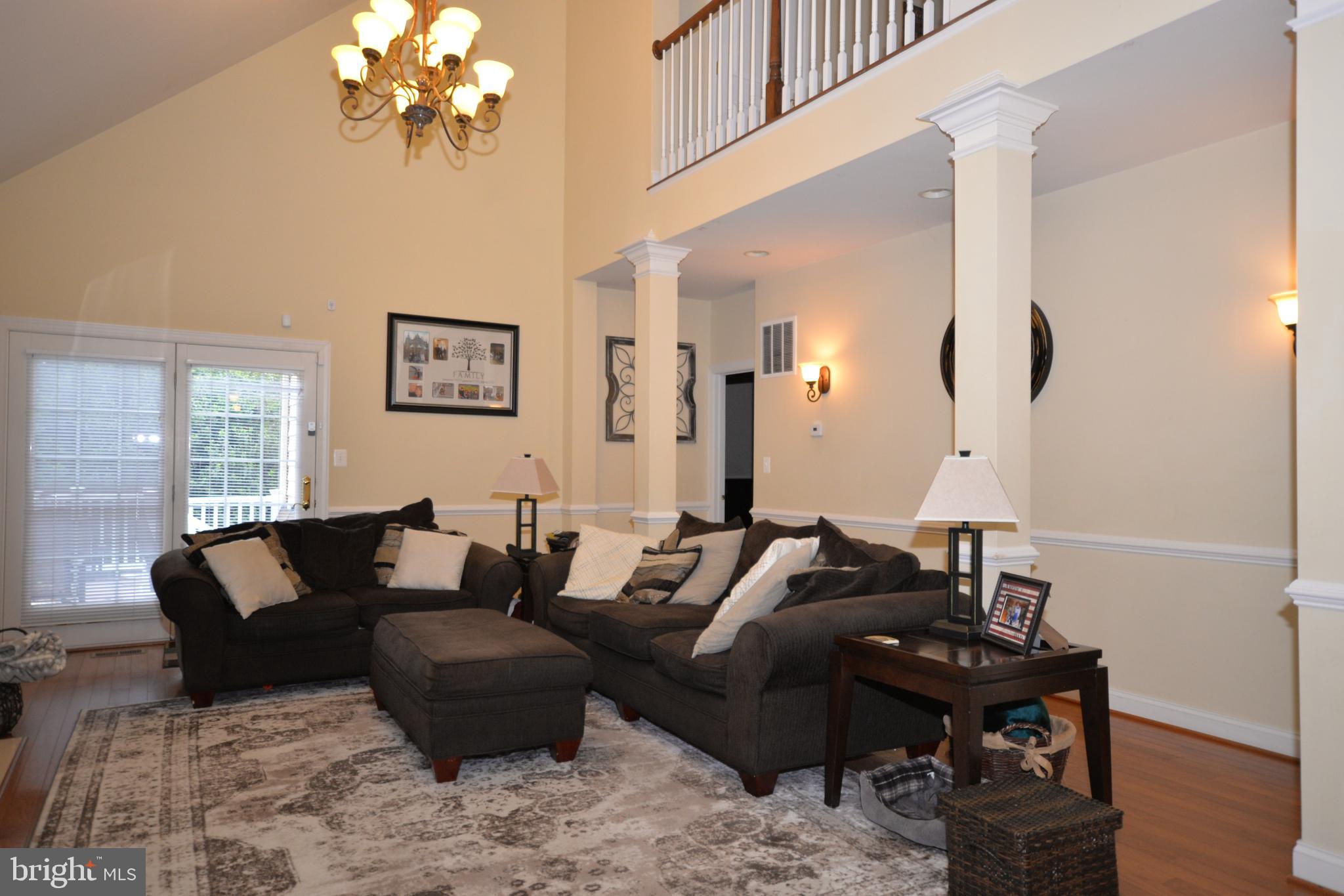 LOUDOUN VALLEY ESTATES 2 - Residential Lease