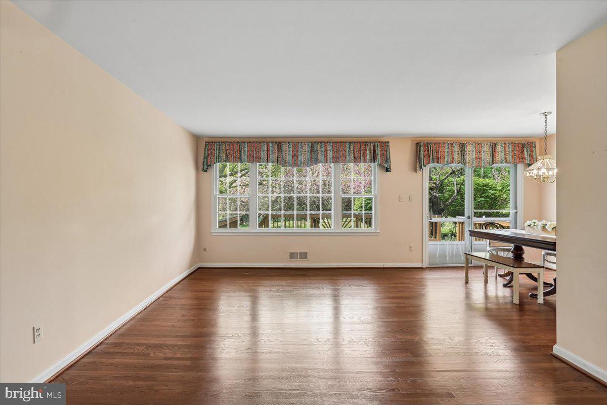 PARKSIDE ESTATES - Residential