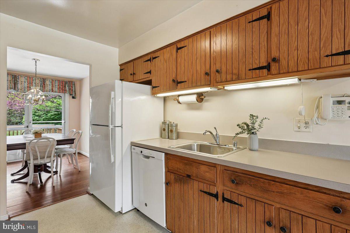 PARKSIDE ESTATES - Residential