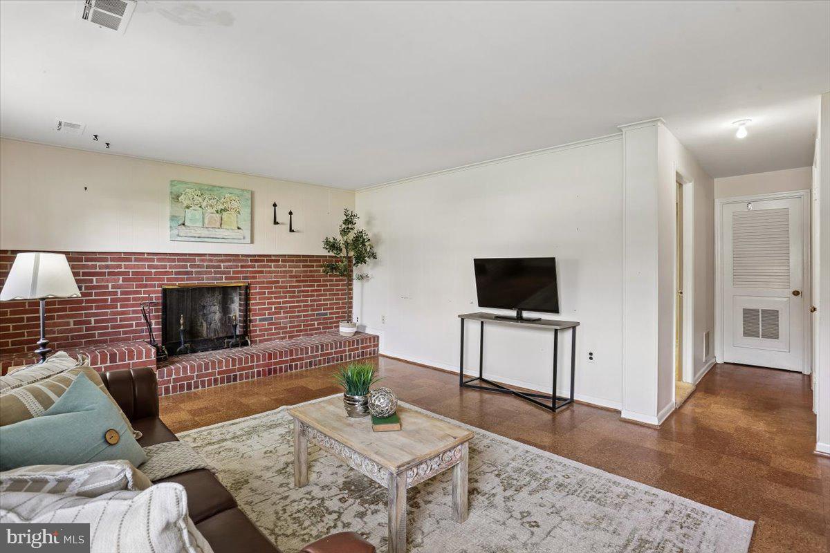 PARKSIDE ESTATES - Residential