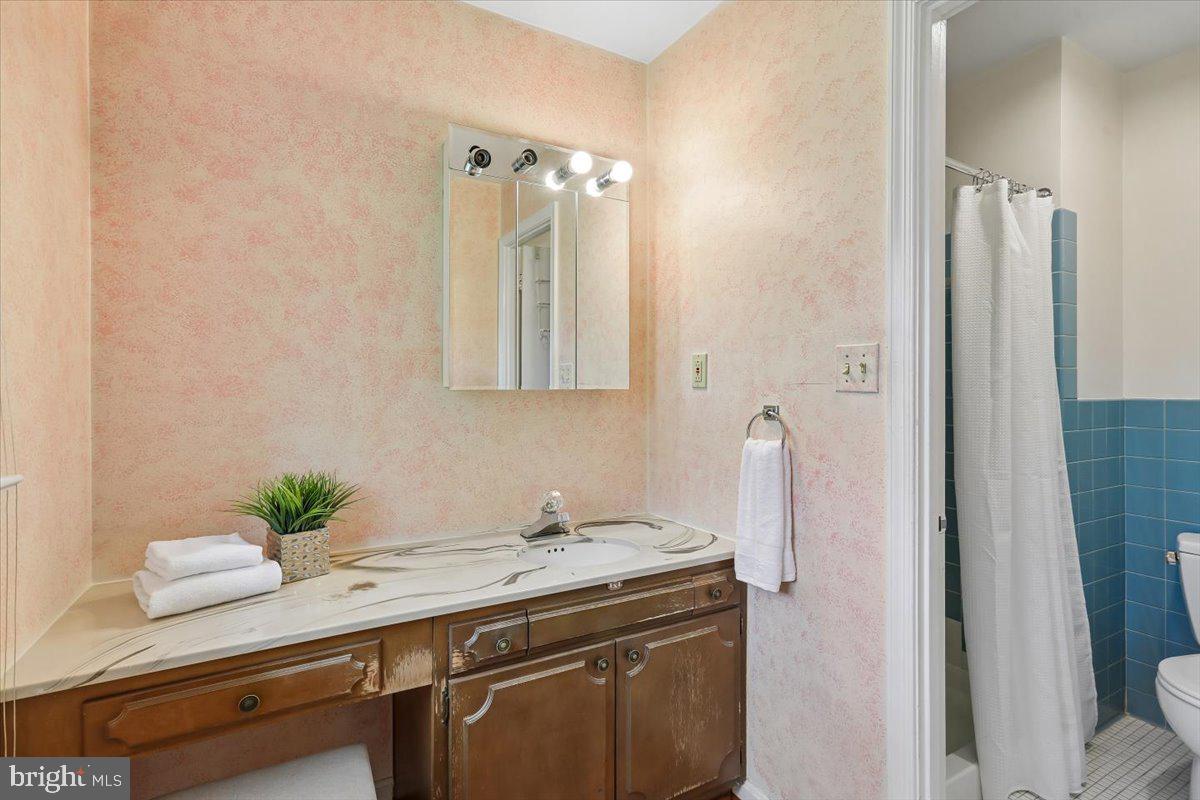 PARKSIDE ESTATES - Residential