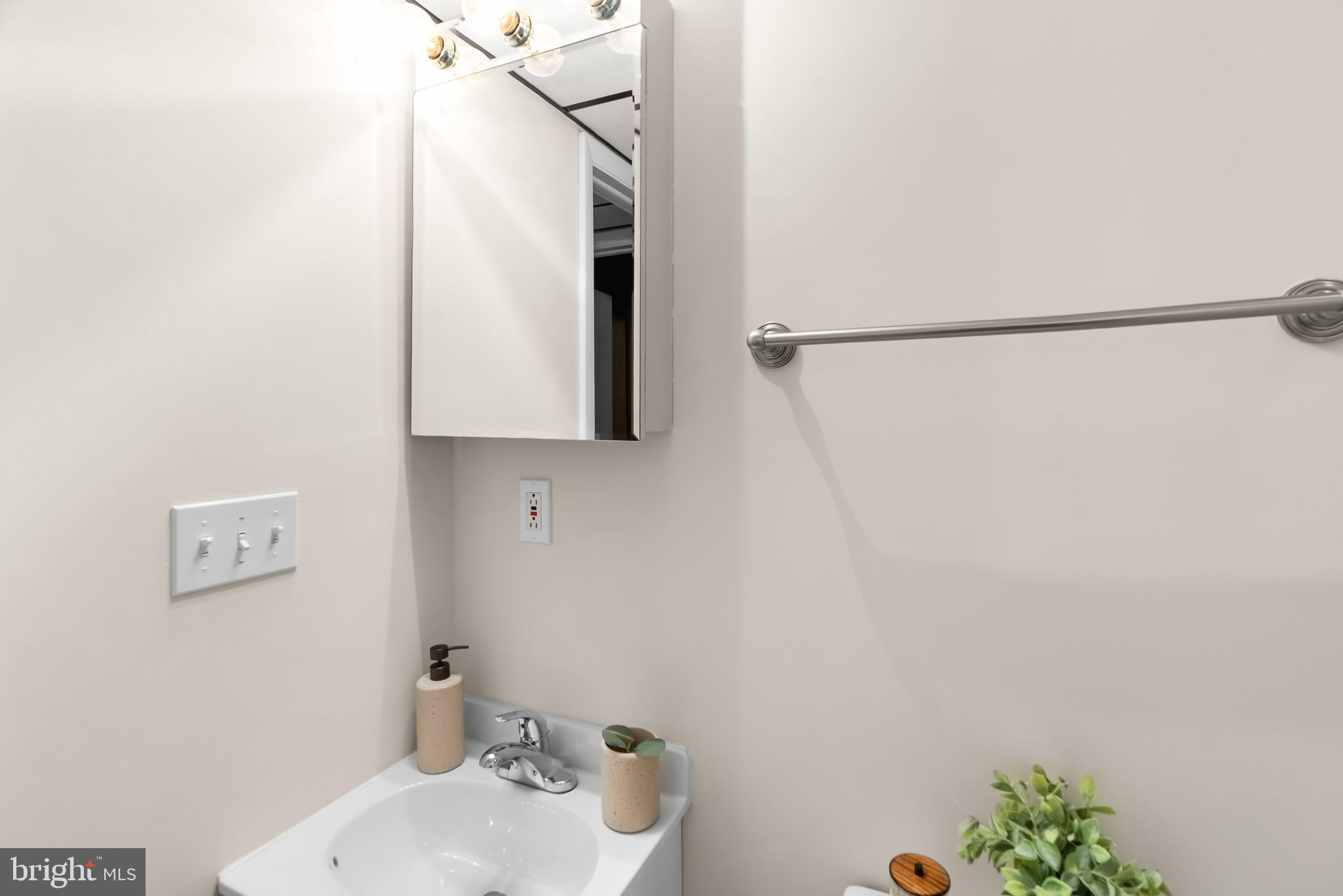 GERMANTOWN ESTATES - Residential