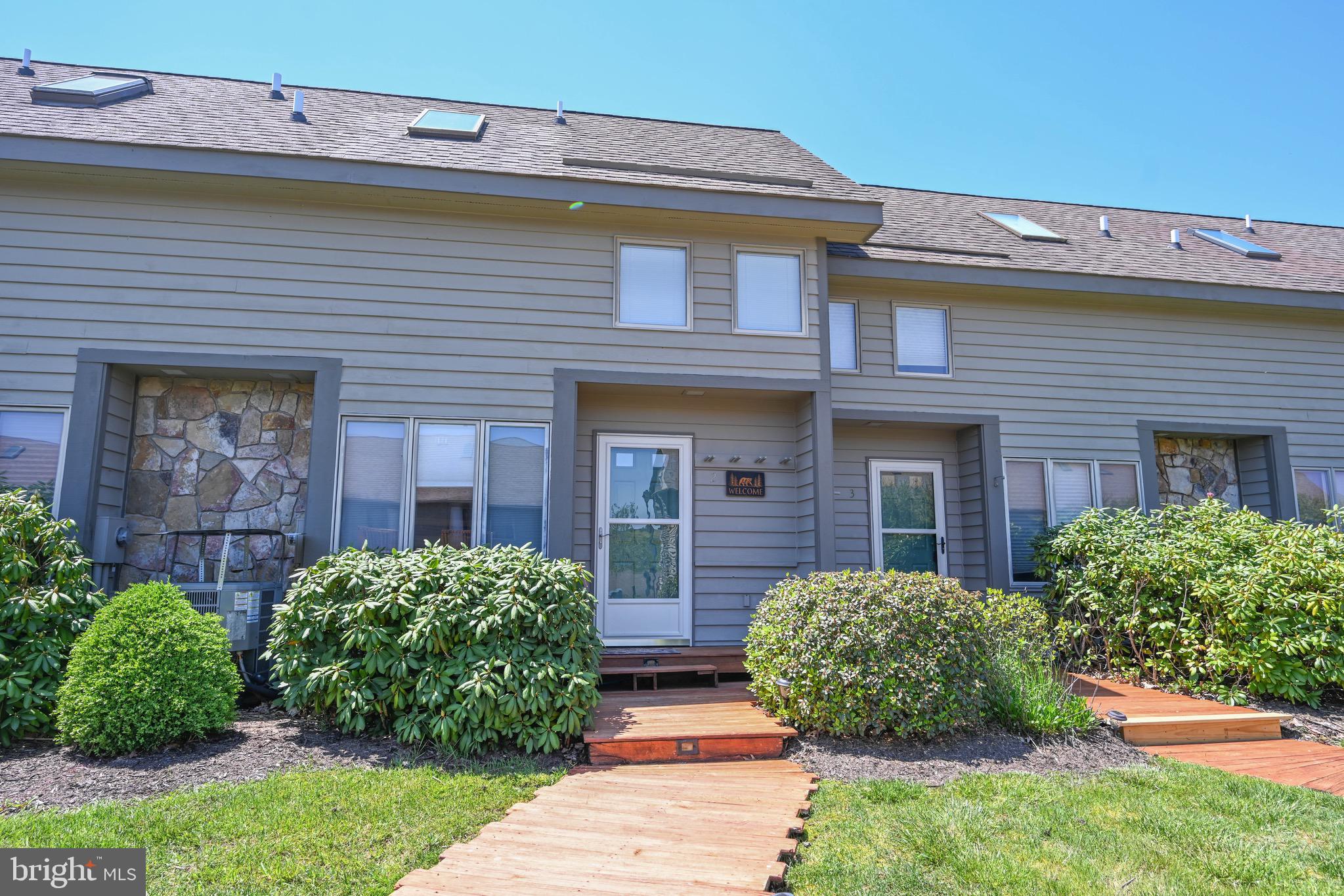 DEEP CREEK VILLAGE - Residential