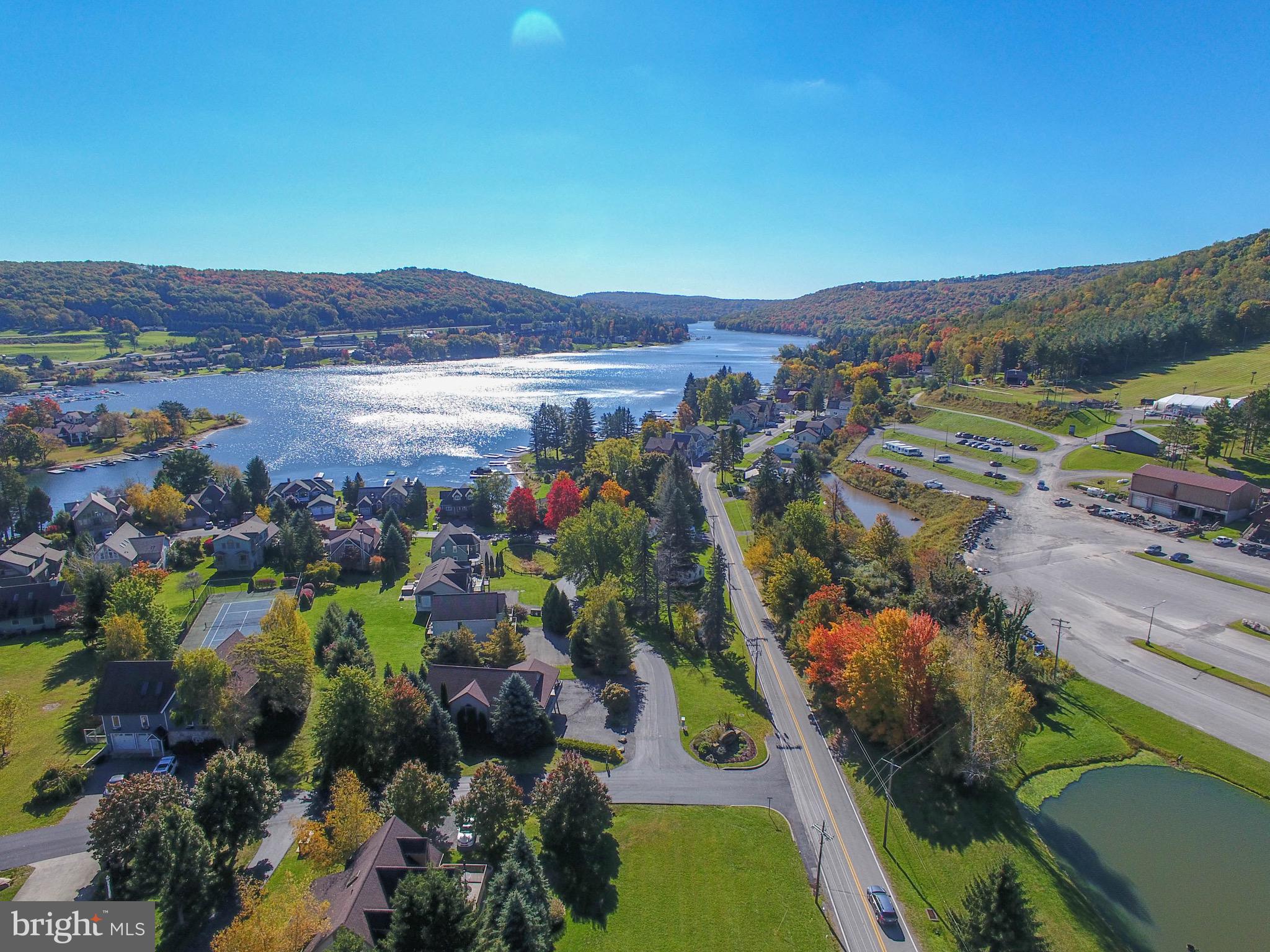 DEEP CREEK VILLAGE - Residential