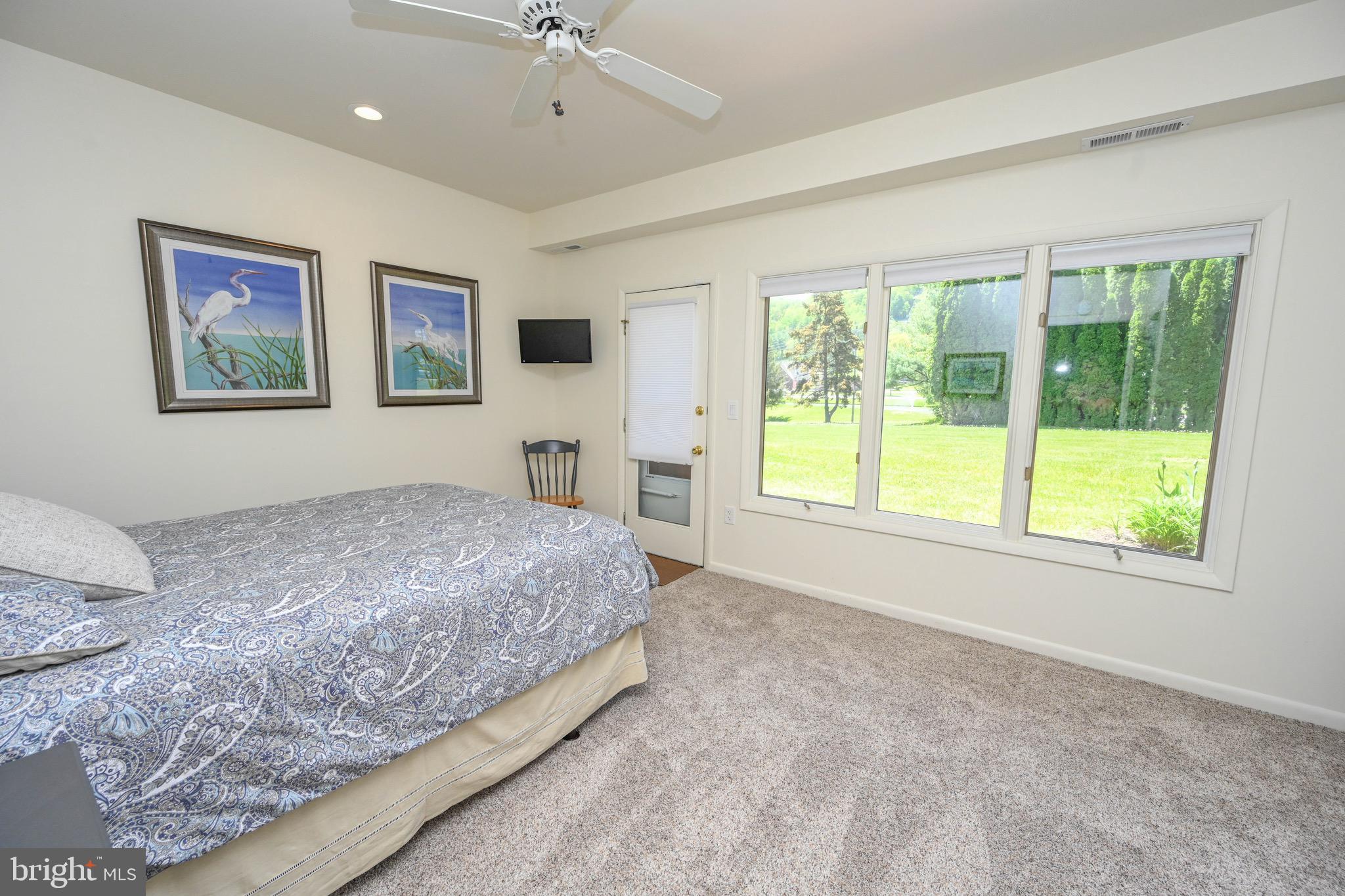 DEEP CREEK VILLAGE - Residential