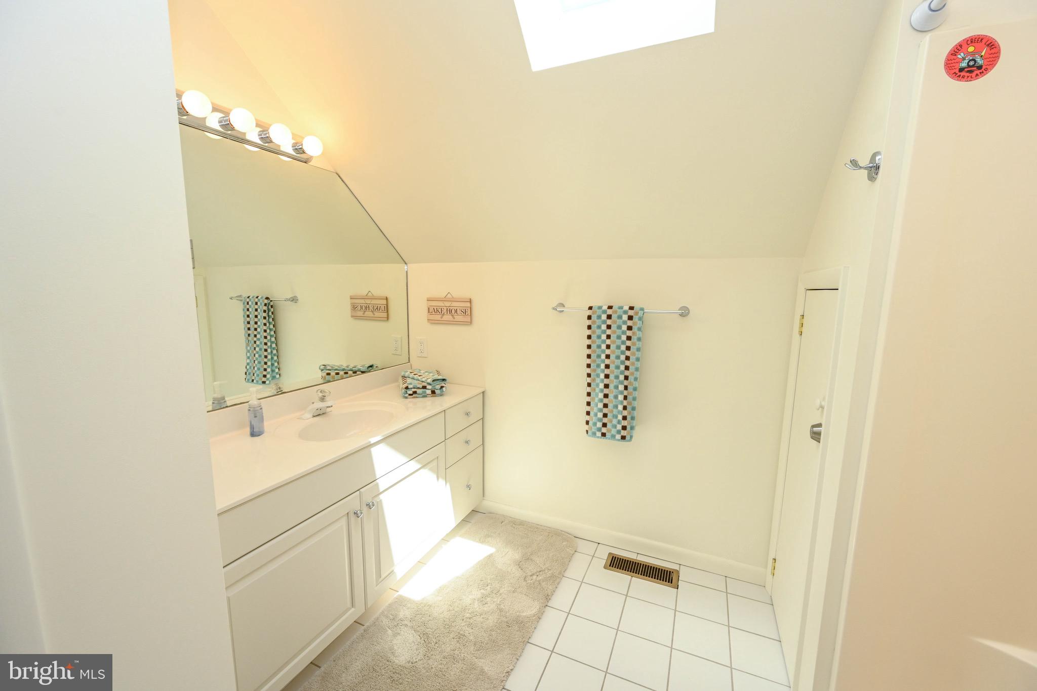 DEEP CREEK VILLAGE - Residential