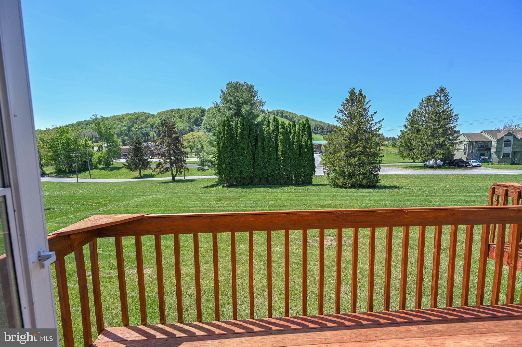 DEEP CREEK VILLAGE - Residential