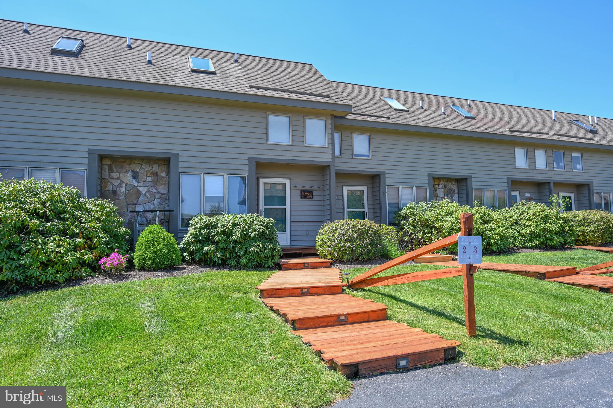 DEEP CREEK VILLAGE - Residential