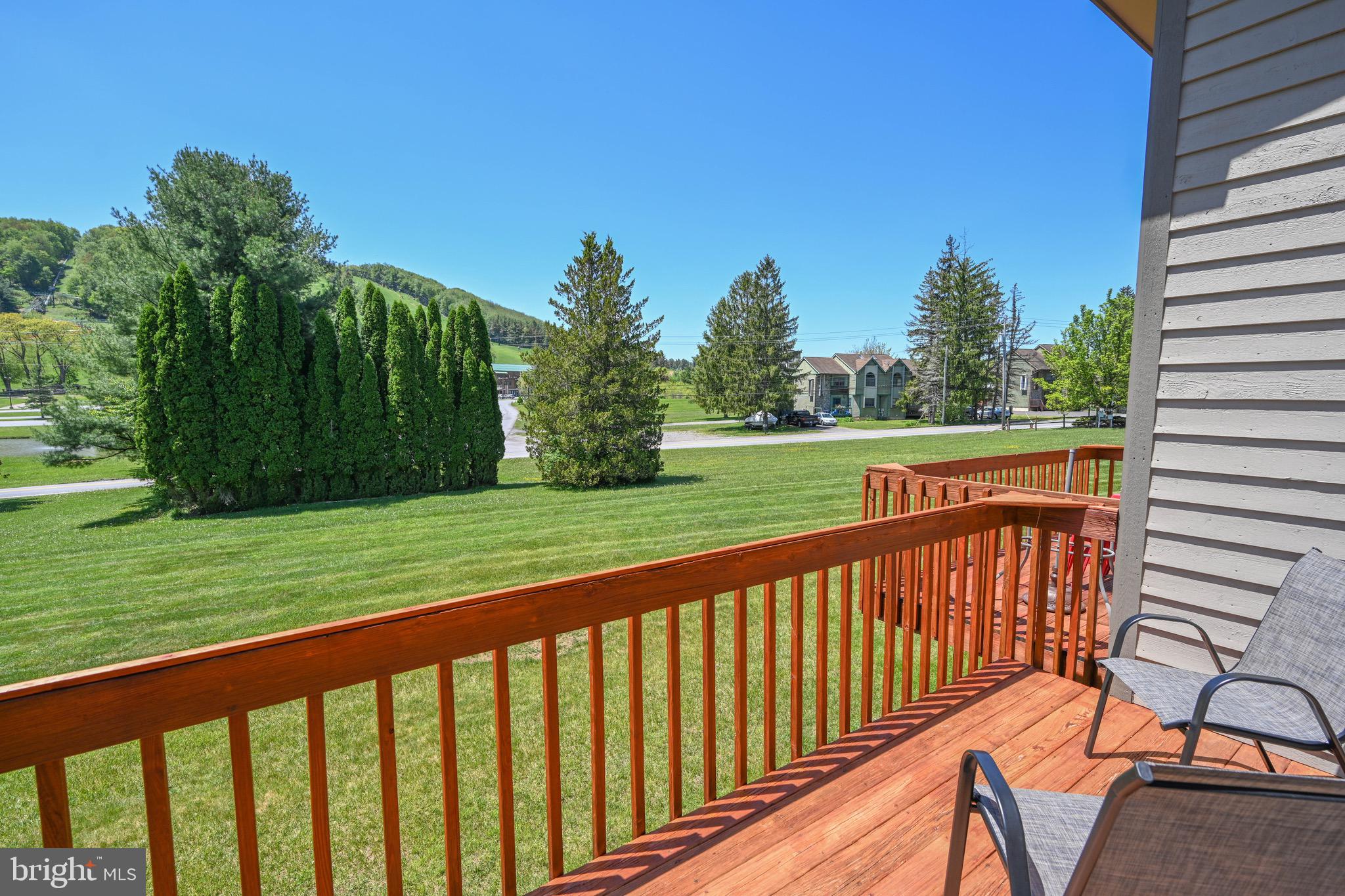 DEEP CREEK VILLAGE - Residential