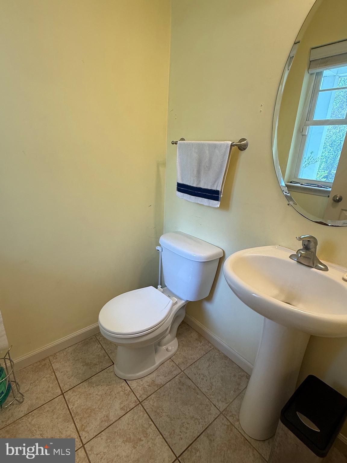 LOCUST COMMONS - Residential