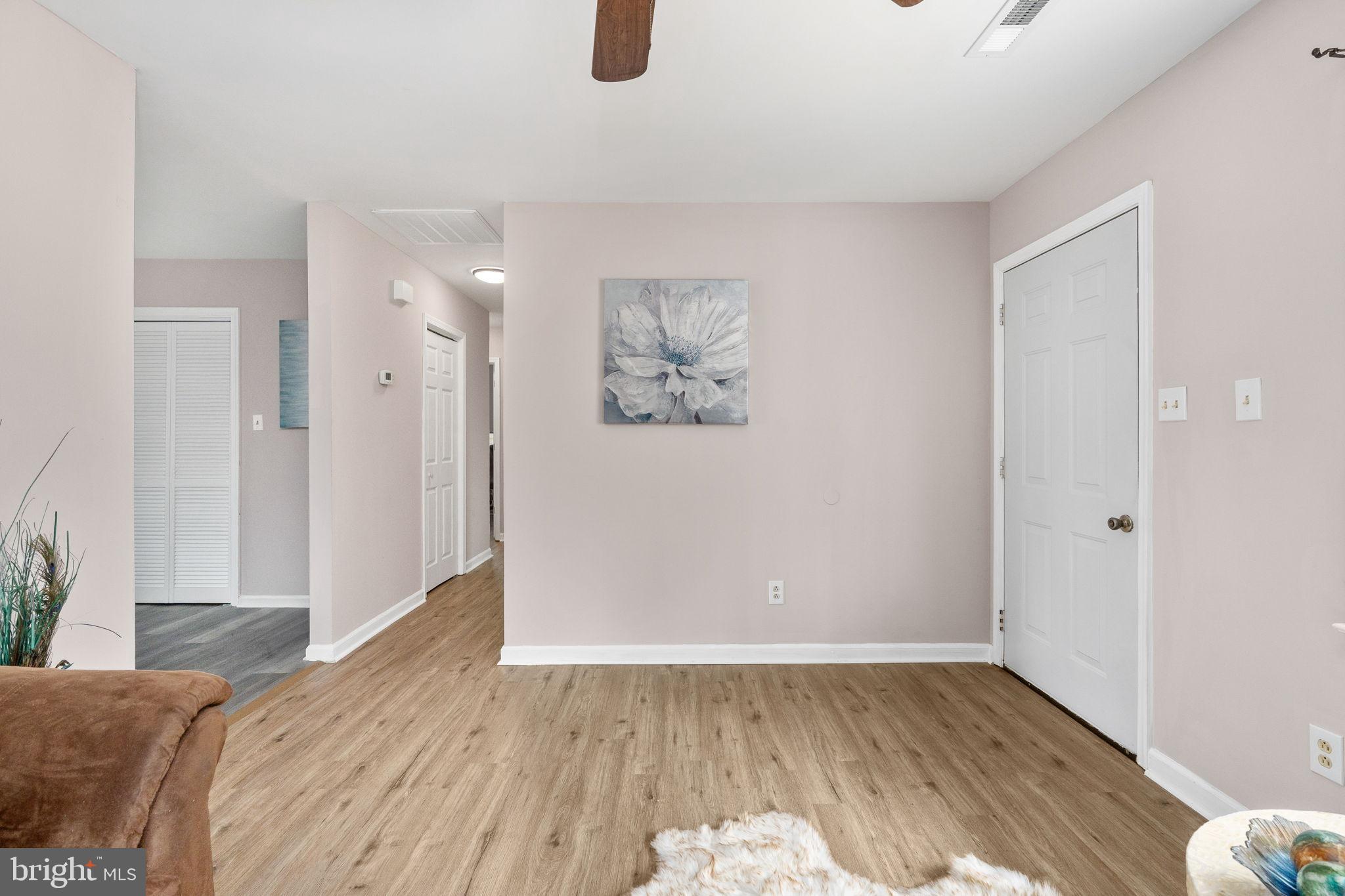 LAKE CAROLINE - Residential