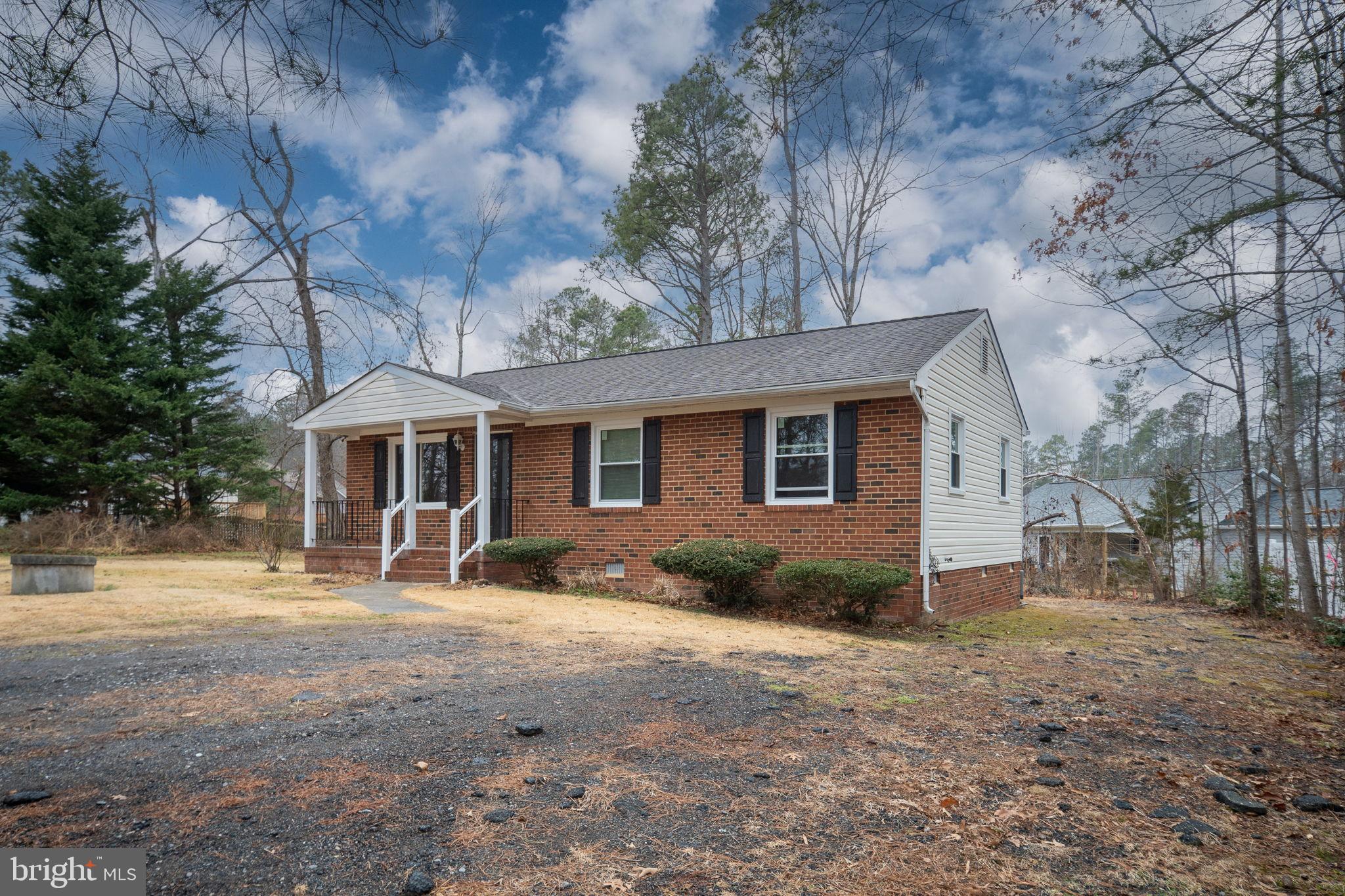 LAKE CAROLINE - Residential