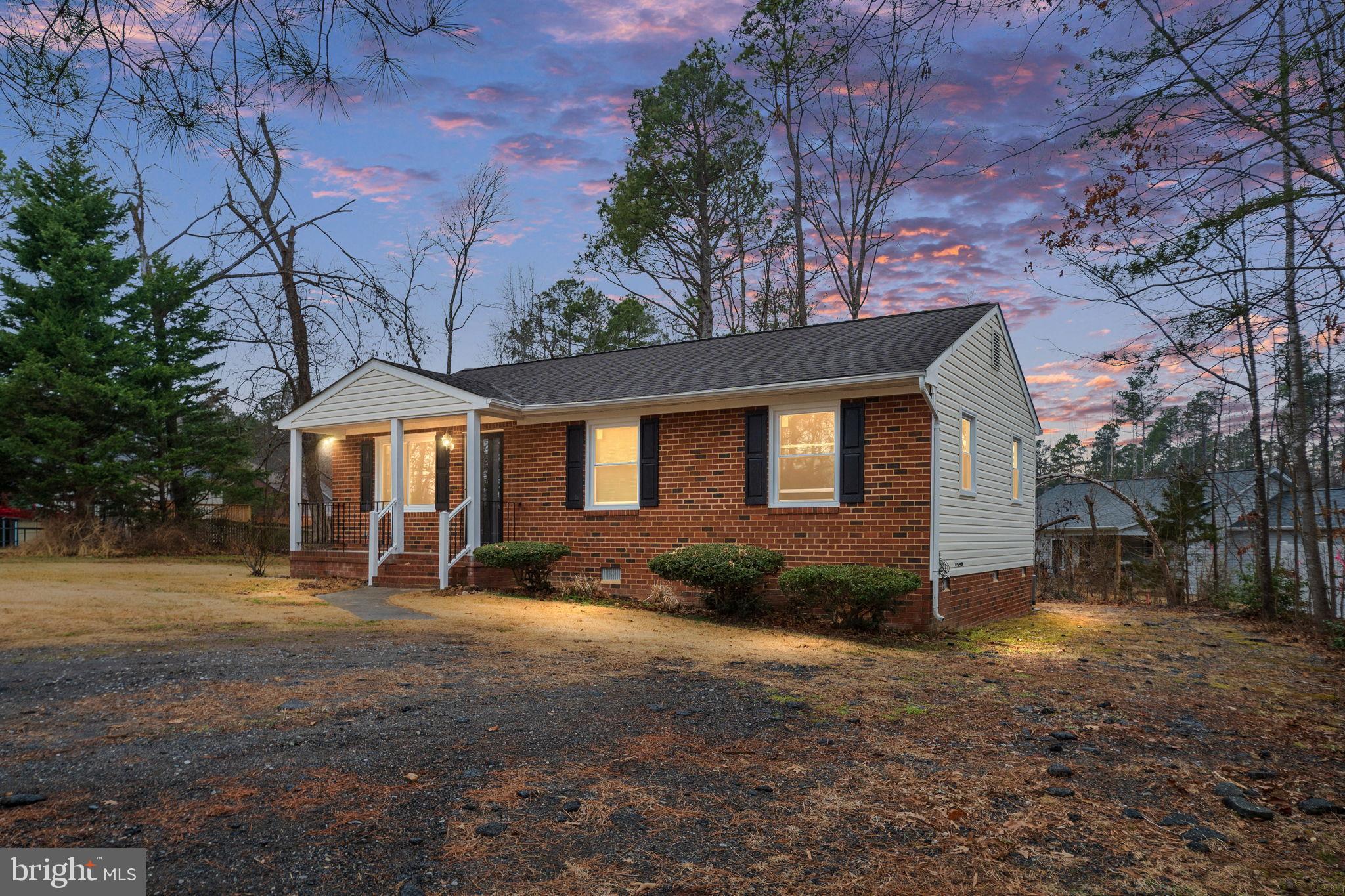 LAKE CAROLINE - Residential