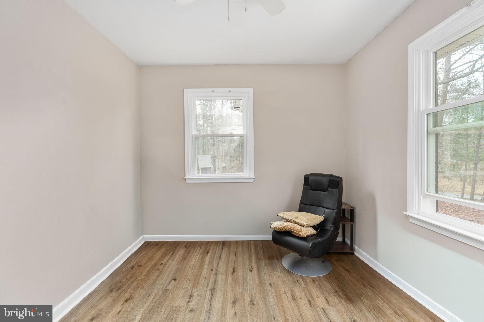 LAKE CAROLINE - Residential