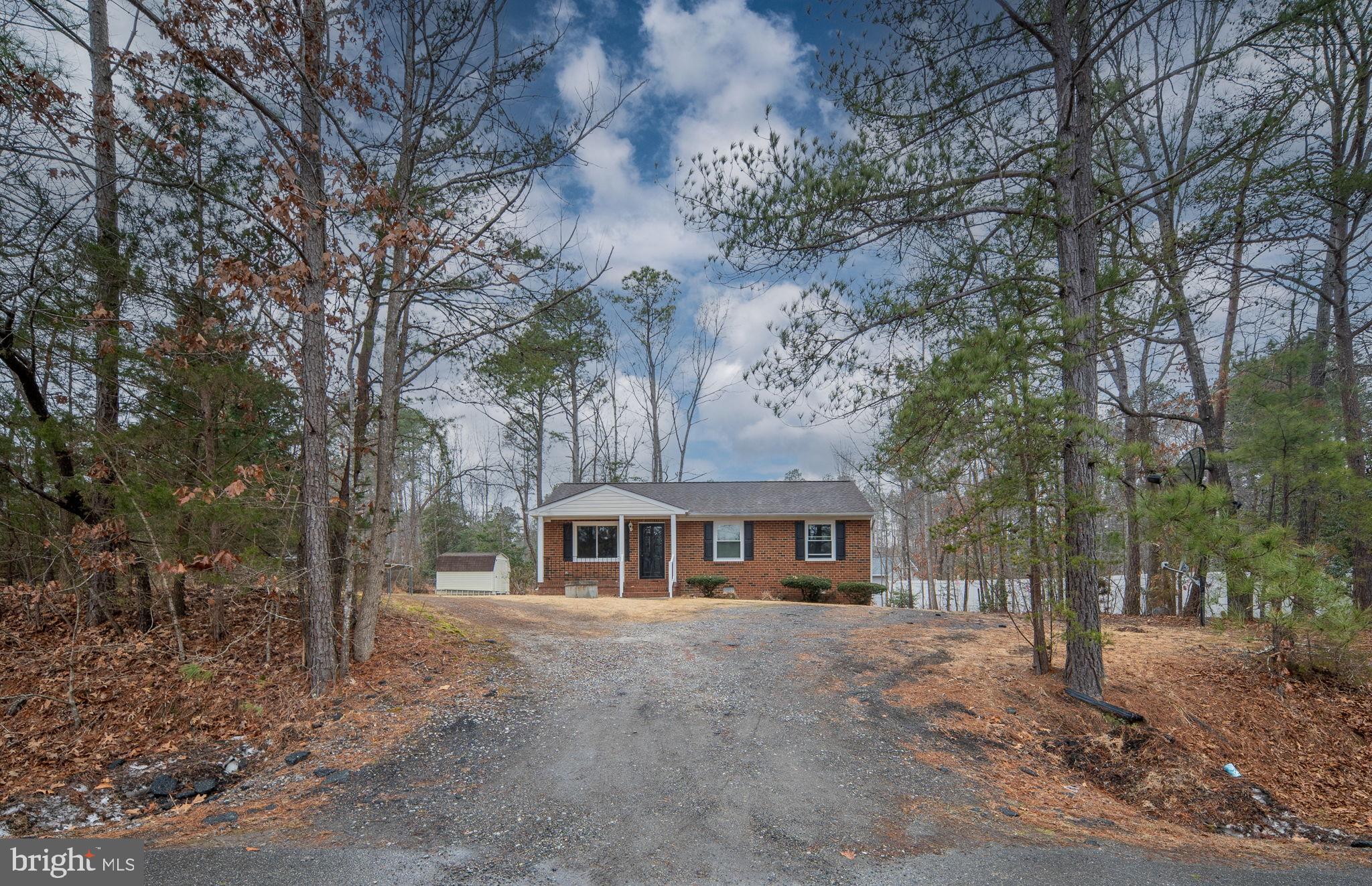 LAKE CAROLINE - Residential