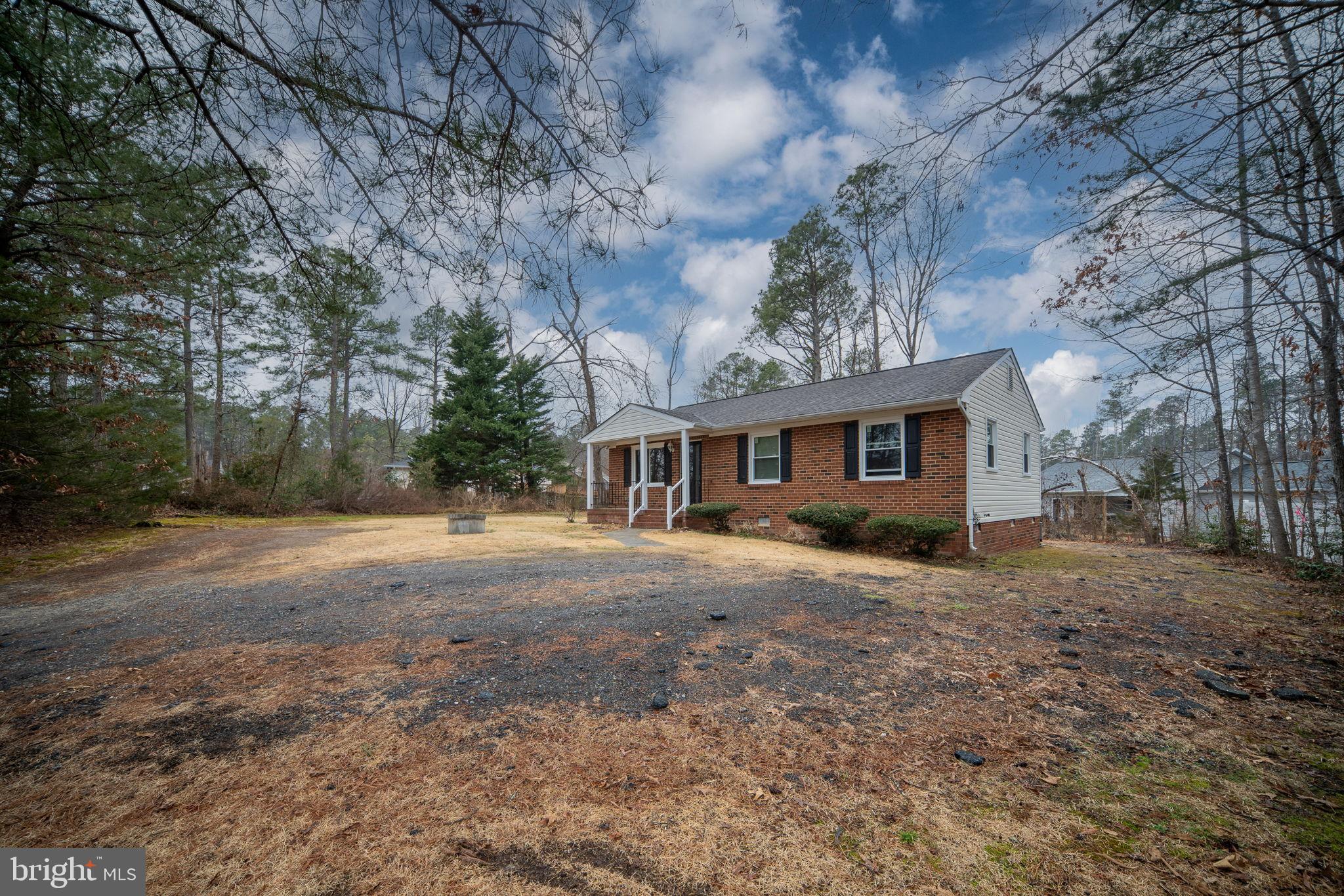 LAKE CAROLINE - Residential