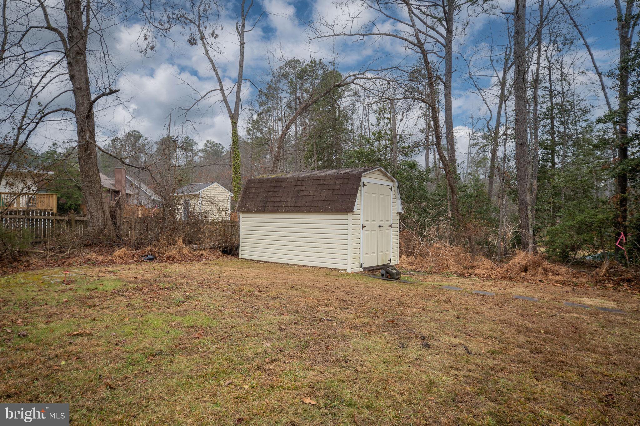 LAKE CAROLINE - Residential