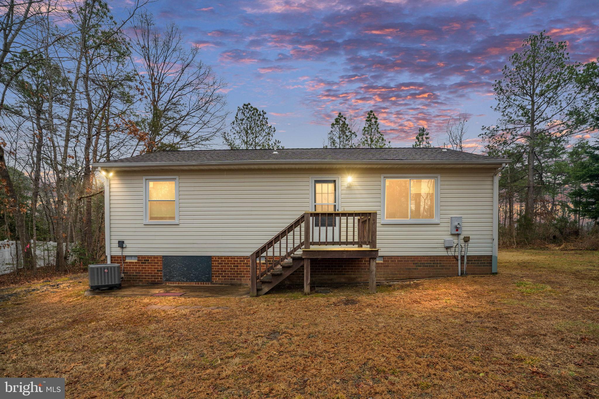 LAKE CAROLINE - Residential