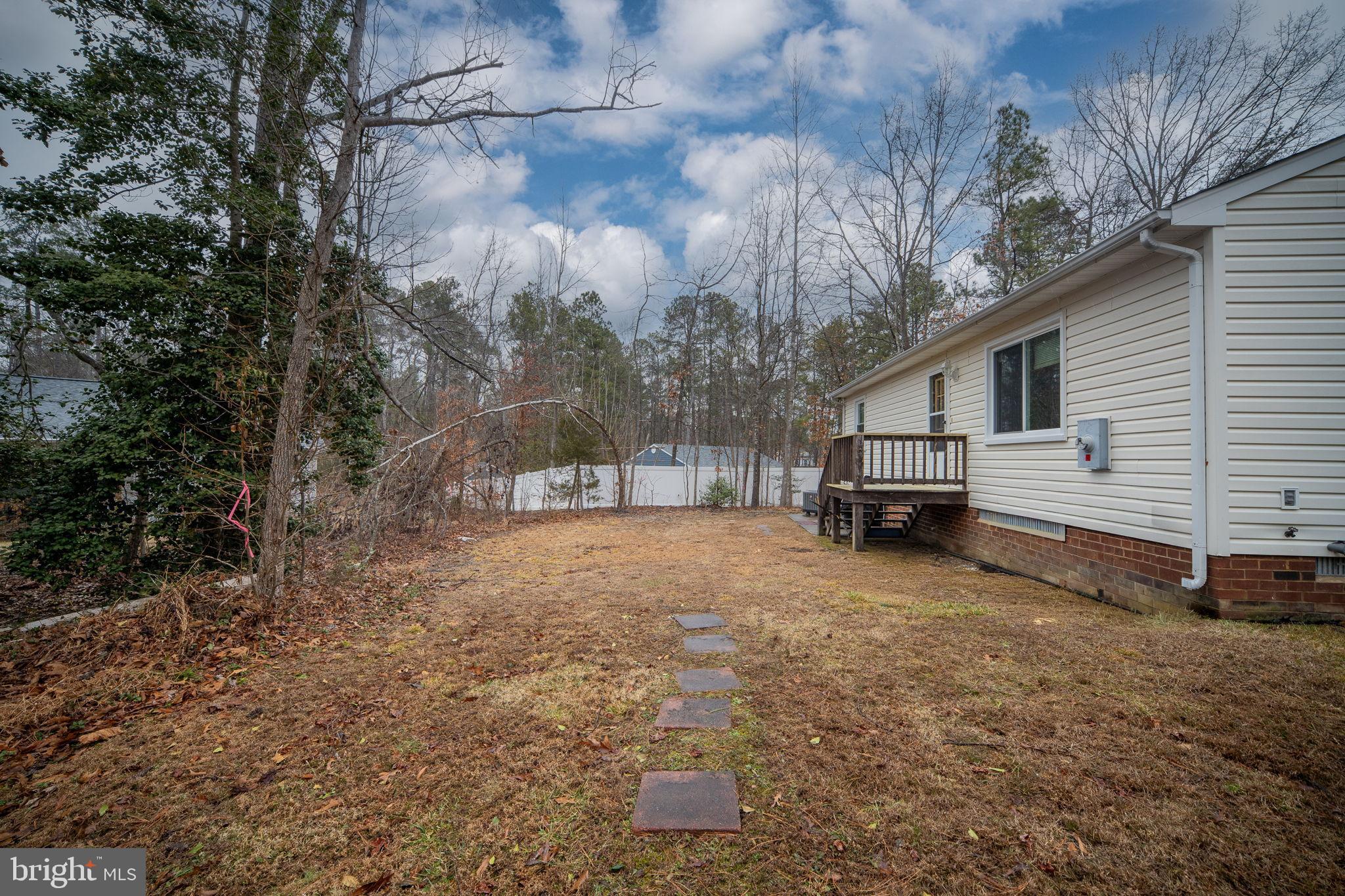 LAKE CAROLINE - Residential