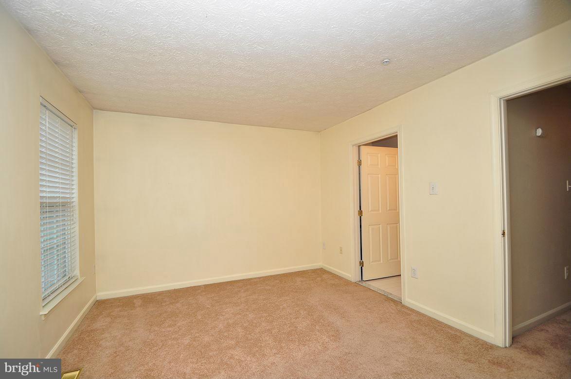 VILLAGE OF PAINTERS MILL - Residential Lease