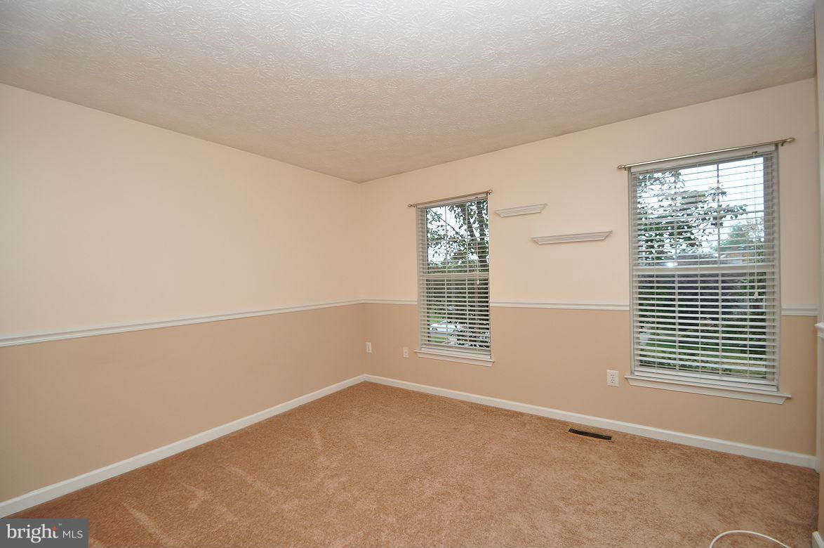 VILLAGE OF PAINTERS MILL - Residential Lease