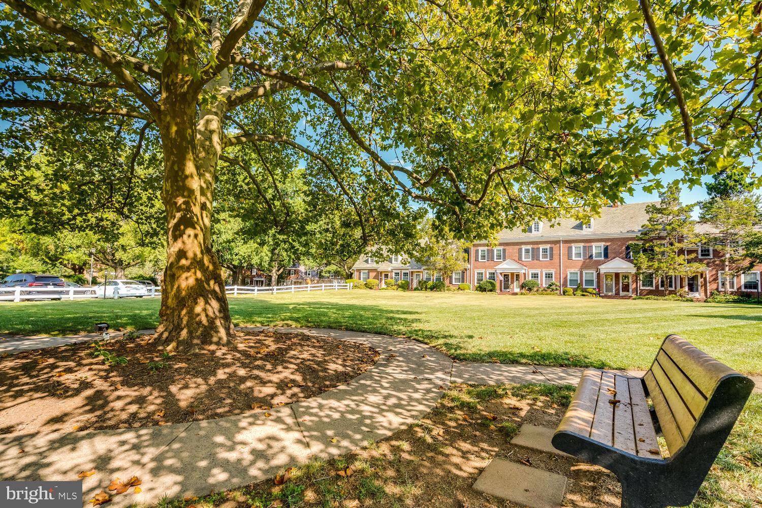 FAIRLINGTON GLEN - Residential