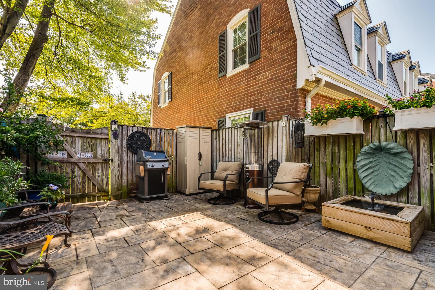 FAIRLINGTON GLEN - Residential