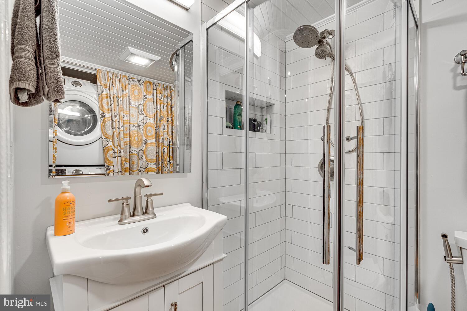 FAIRLINGTON GLEN - Residential